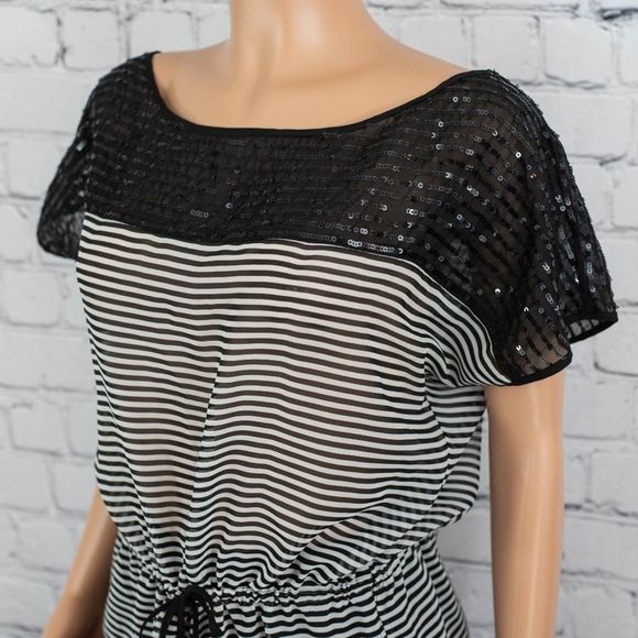 Cache black and white top - Picture 3 of 6